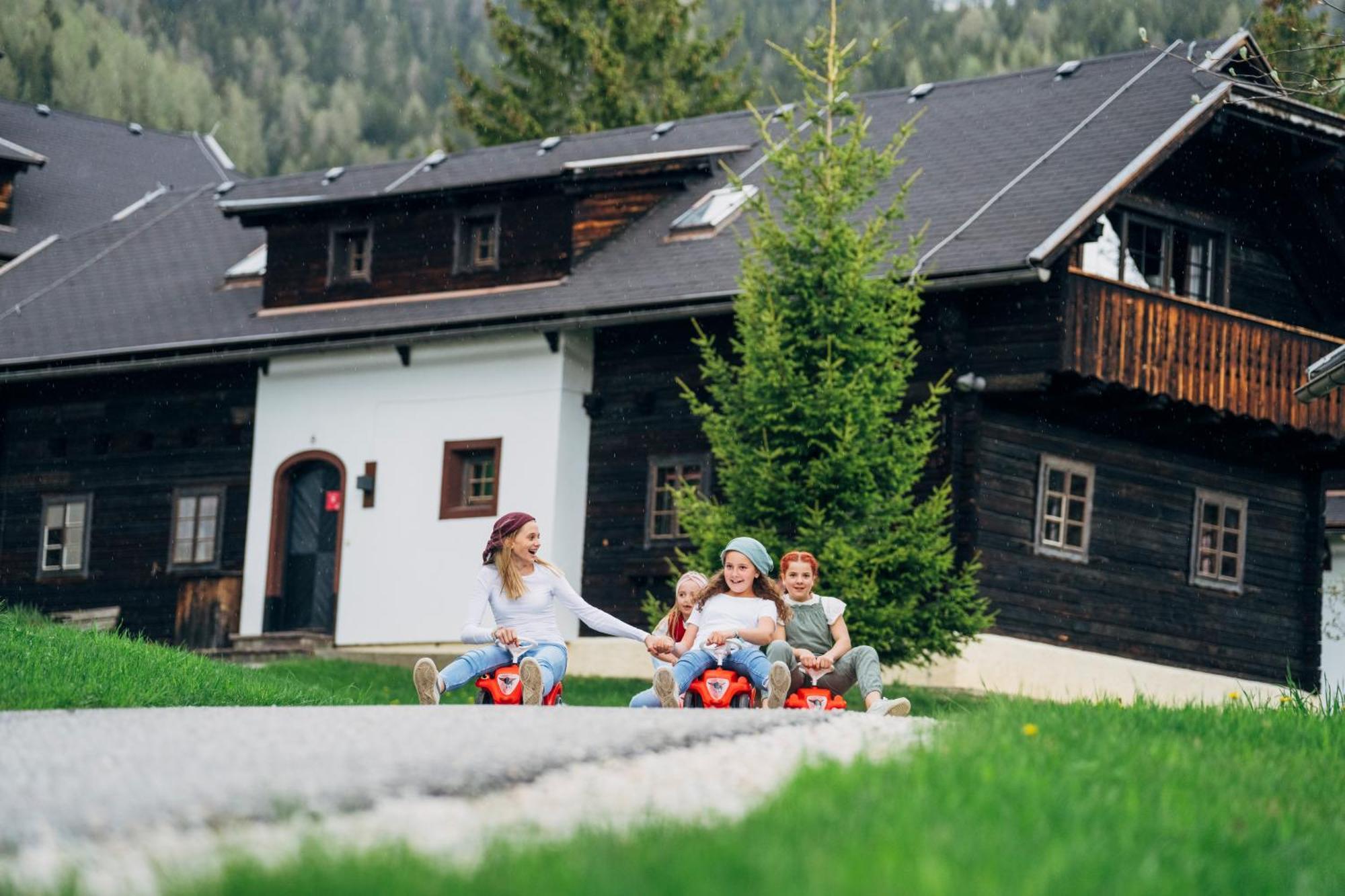 Slow Travel Resort Kirchleitn Bad Kleinkirchheim Eksteriør billede